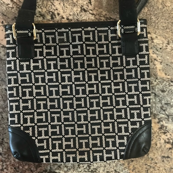 Tommy Hilfiger Bag - Picture 3 of 7